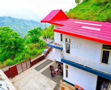 4bhk cottage for sale  in shoghi waknaghat shimla