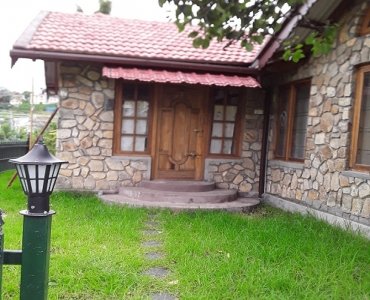 2bhk  colonial cottages for sale in dolphin nose road kodaikanal