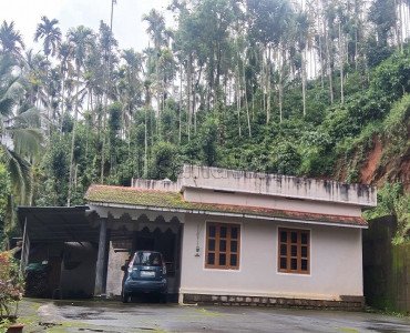 5 acres coffee estate with guest house for sale  in thomattuchal wayanad