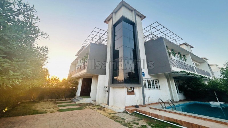 ₹1.36 Cr | 3bhk  gated community villa with private pool for sale in waksai lonavala