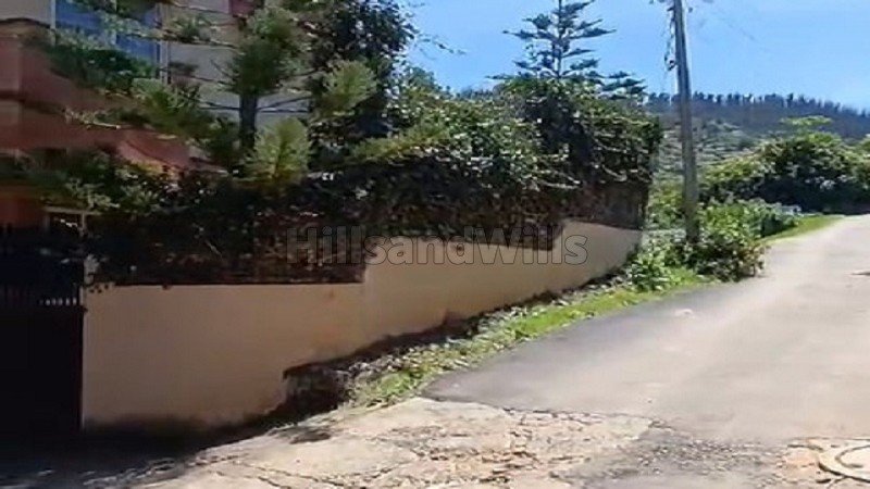 ₹3 Cr | 4bhk  bungalow with lawn & garden for sale in ooty