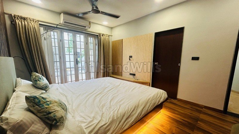 ₹2.72 Cr | 5bhk  villa with pool for sale in lonavala