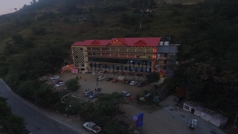 ₹4.50 Cr | 6500 sq. ft hotel for sale in narkanda kumarsain kingal shimla along with 5500 sq.ft. land